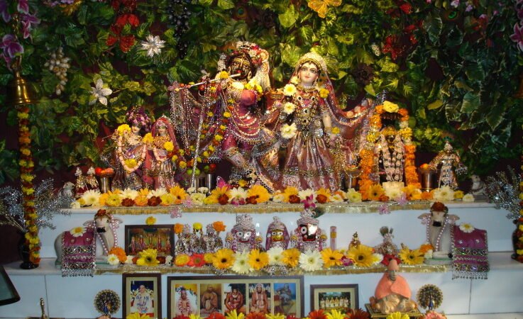 looking for a Krsna Conscious girl who wants to live life based on dharma