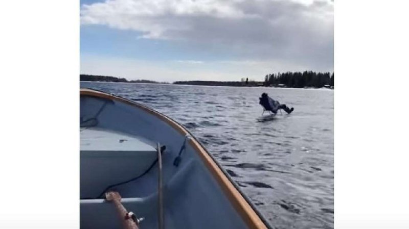 A look at ice fishing game